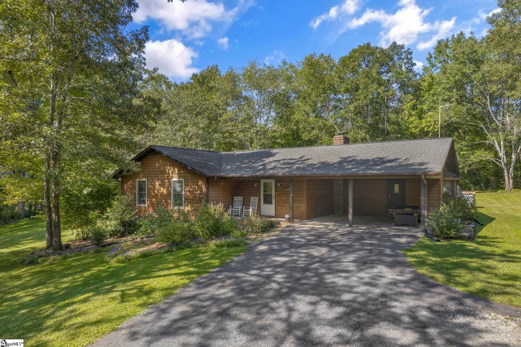 271 Issaqueena Drive, Central