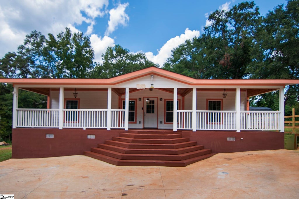 2537 Belhaven Road, Anderson