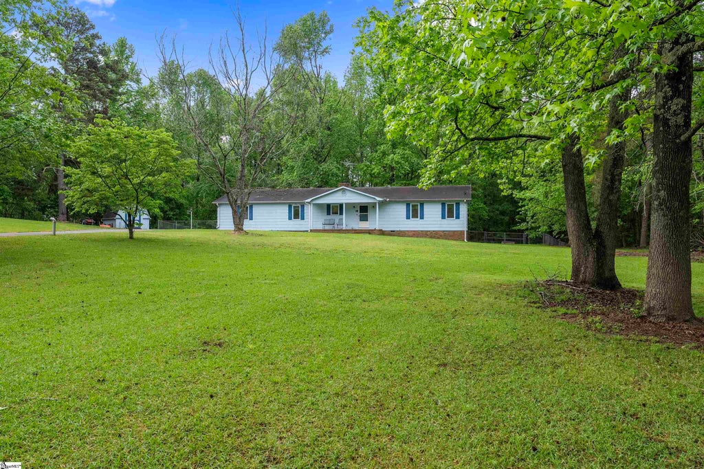 222 Mason Drive, Inman