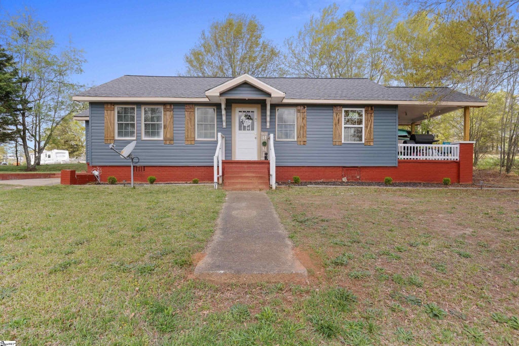 2012 Walhalla Highway, Pickens