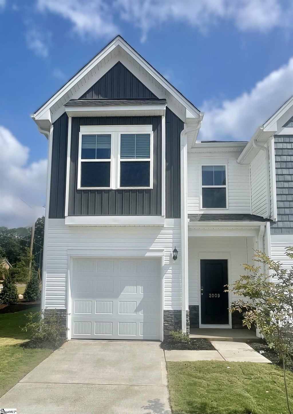 2009 Hillman Way, Roebuck