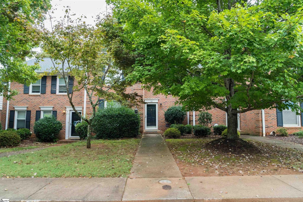 166 Buckstone Lane, Spartanburg