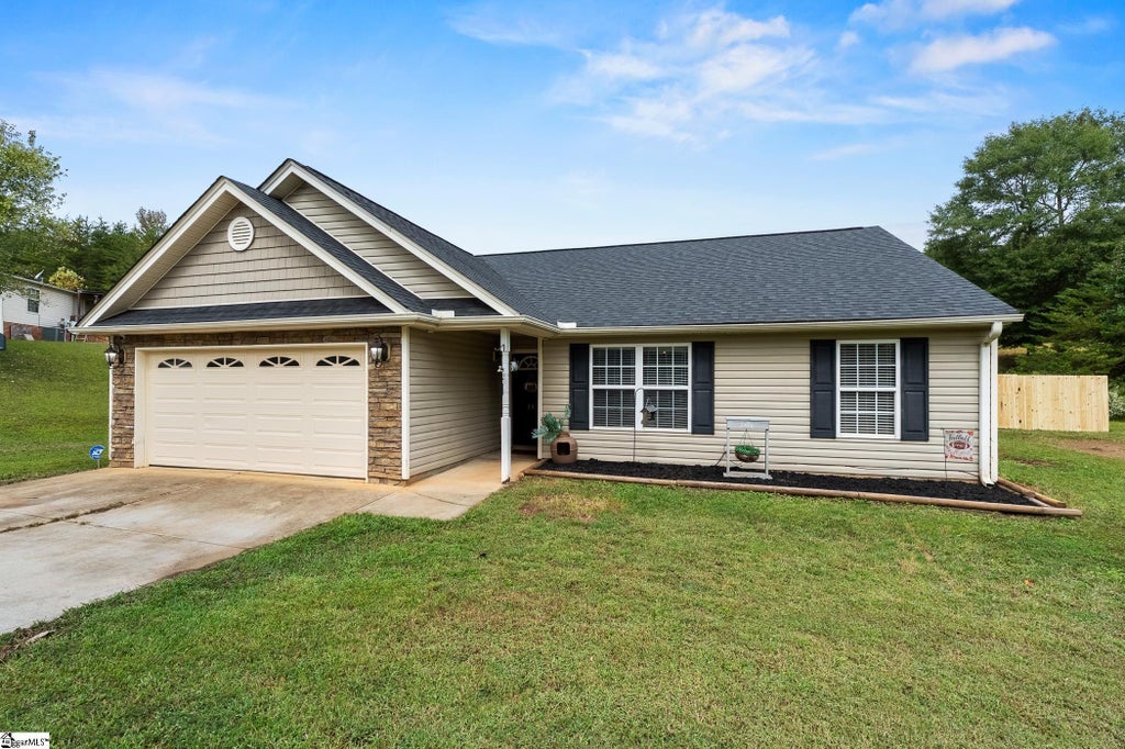14 Yamassee Trail, Marietta