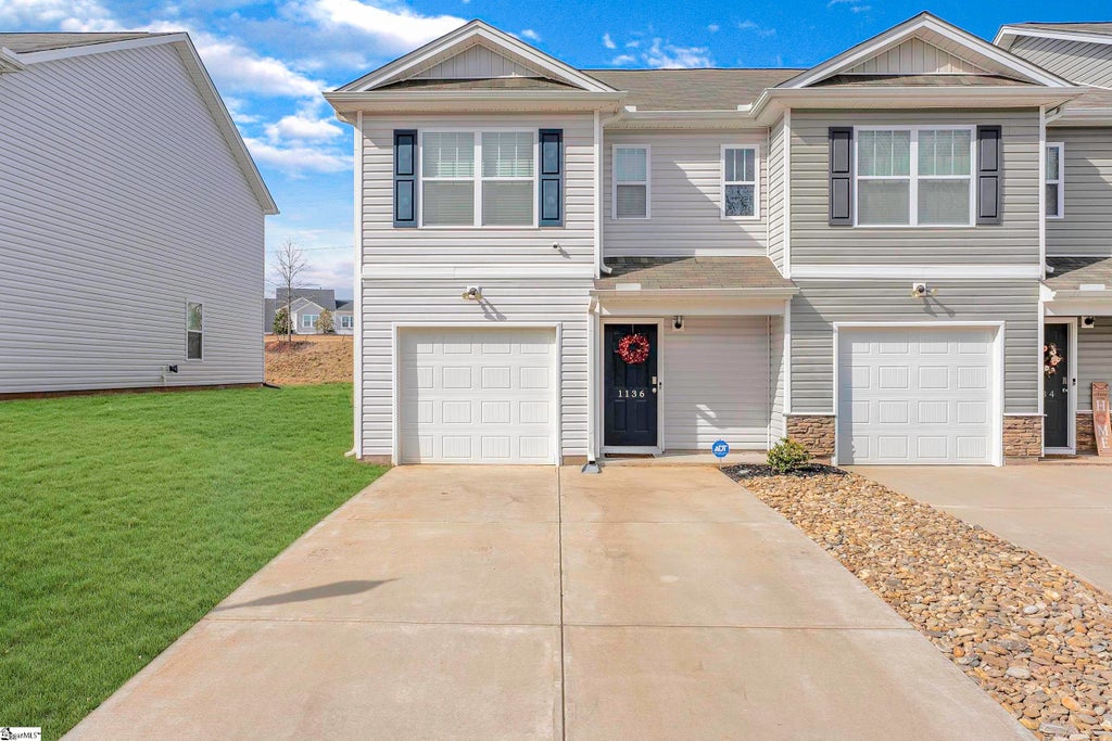 1136 S Norwhich Lane, Spartanburg