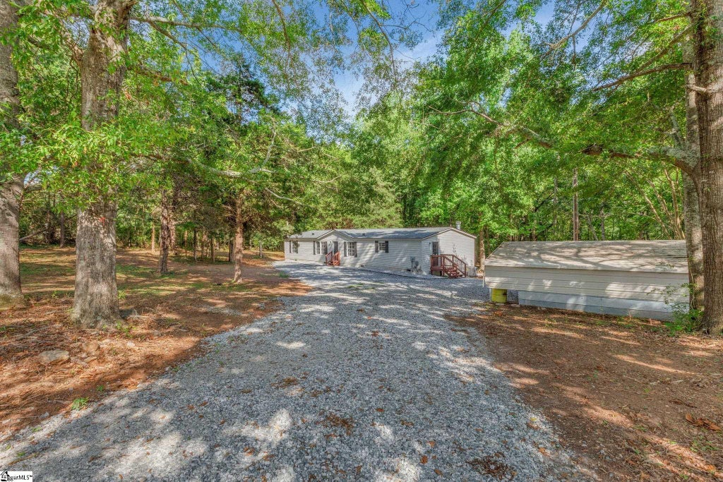 20 W Carver Street, Due West