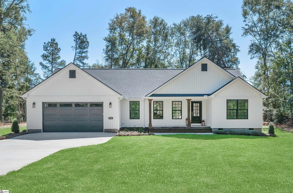 1005 Cove Circle, Anderson