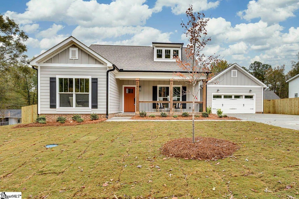 216 Forest Park Drive, Simpsonville