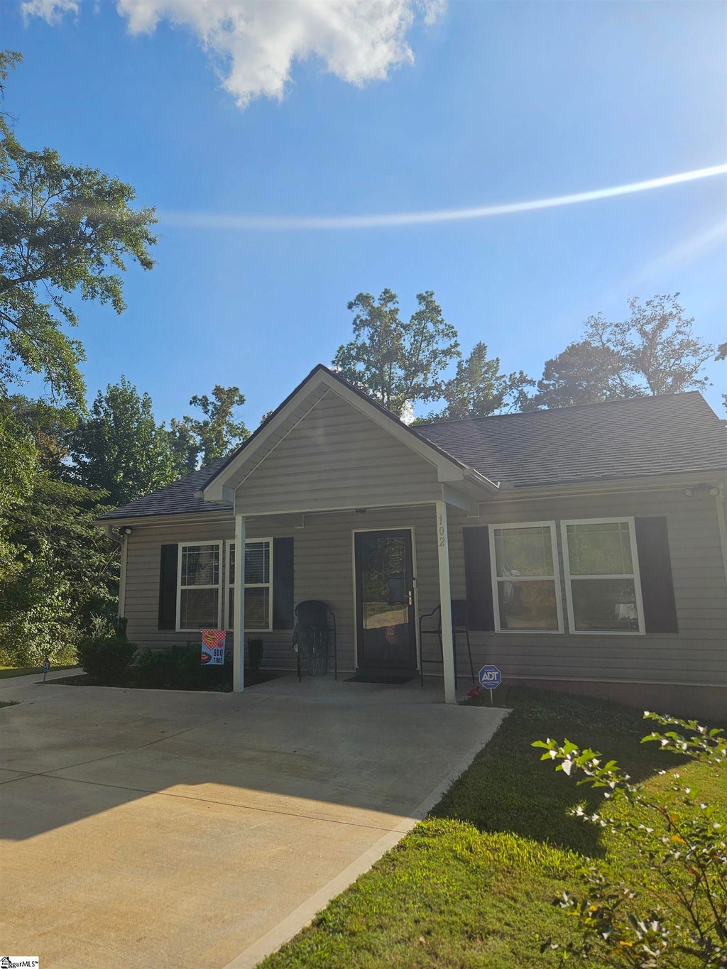 102 Gary Drive, Inman