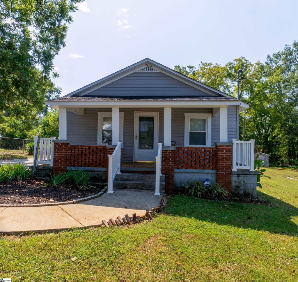 301 Lee Street, Pickens