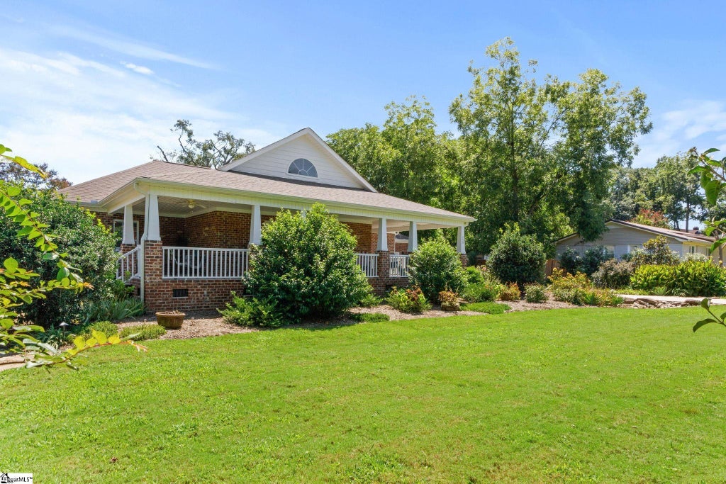 259 Inn Circle, Fountain Inn
