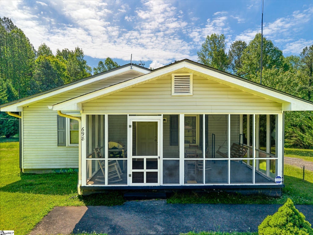 698 Mount Bethel Road, Sunset