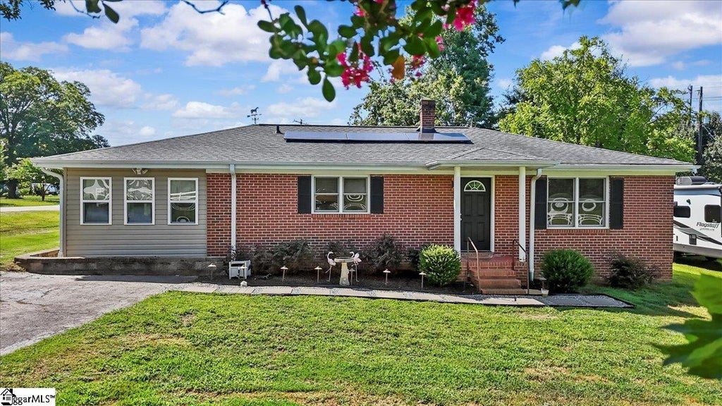 203 Bethany Church Road, Moore