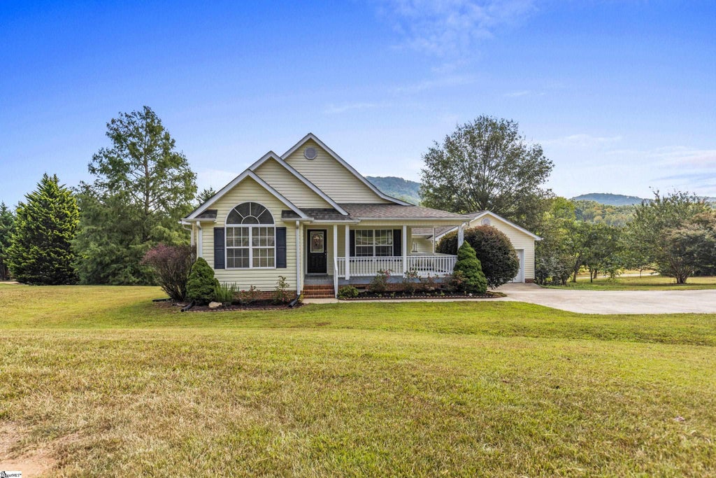 103 Ivey Hayes Road, Pickens