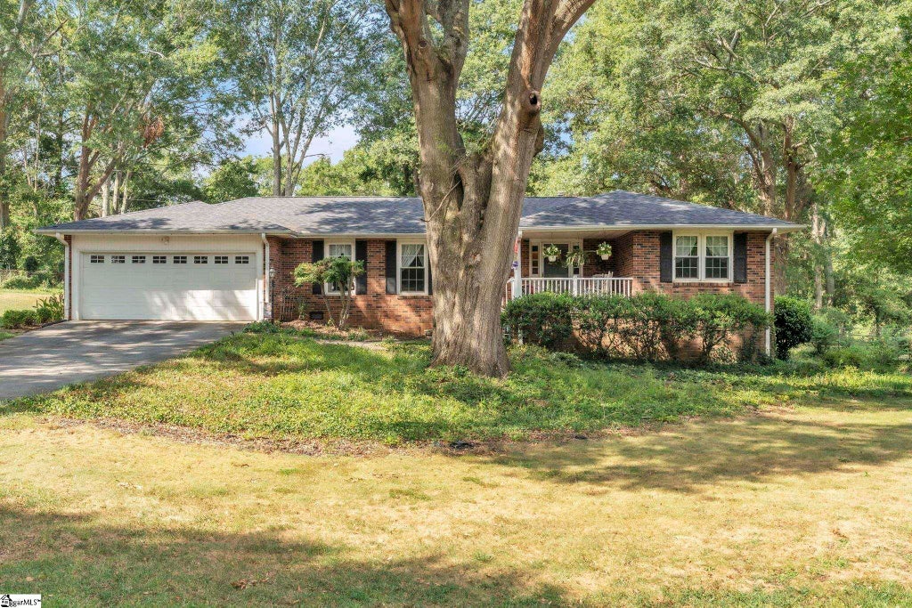 300 Clearview Drive, Anderson