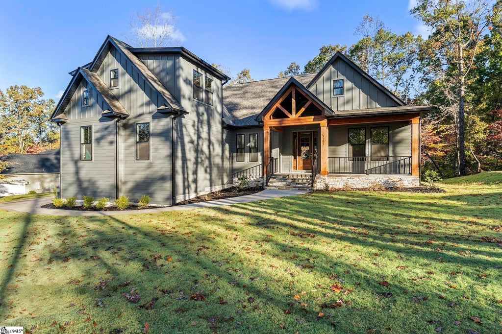 3105 Chatham Drive, Seneca