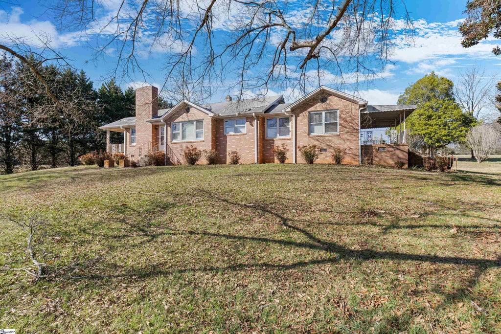 2224 Gentry Memorial Highway, Pickens