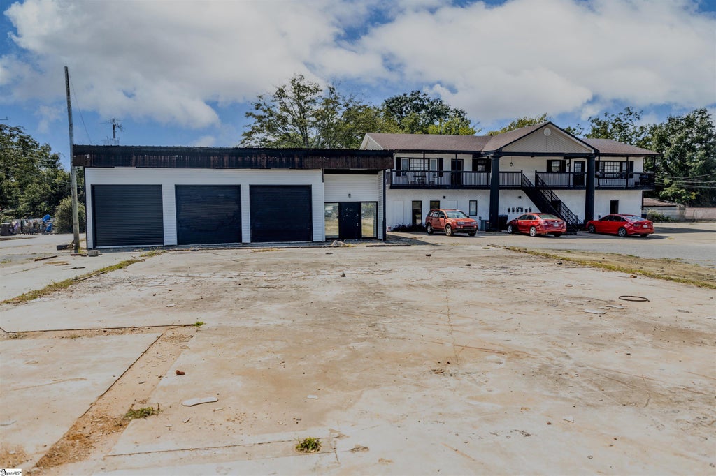 1603 N Main Street, Anderson