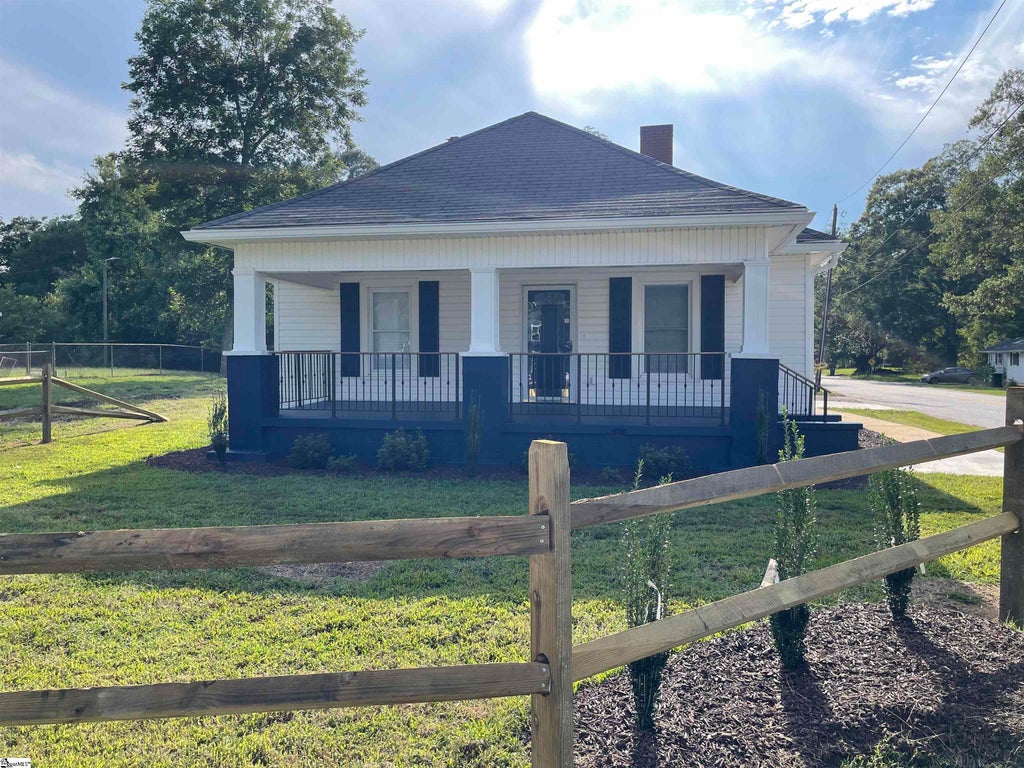 315 N Maple Street, Simpsonville