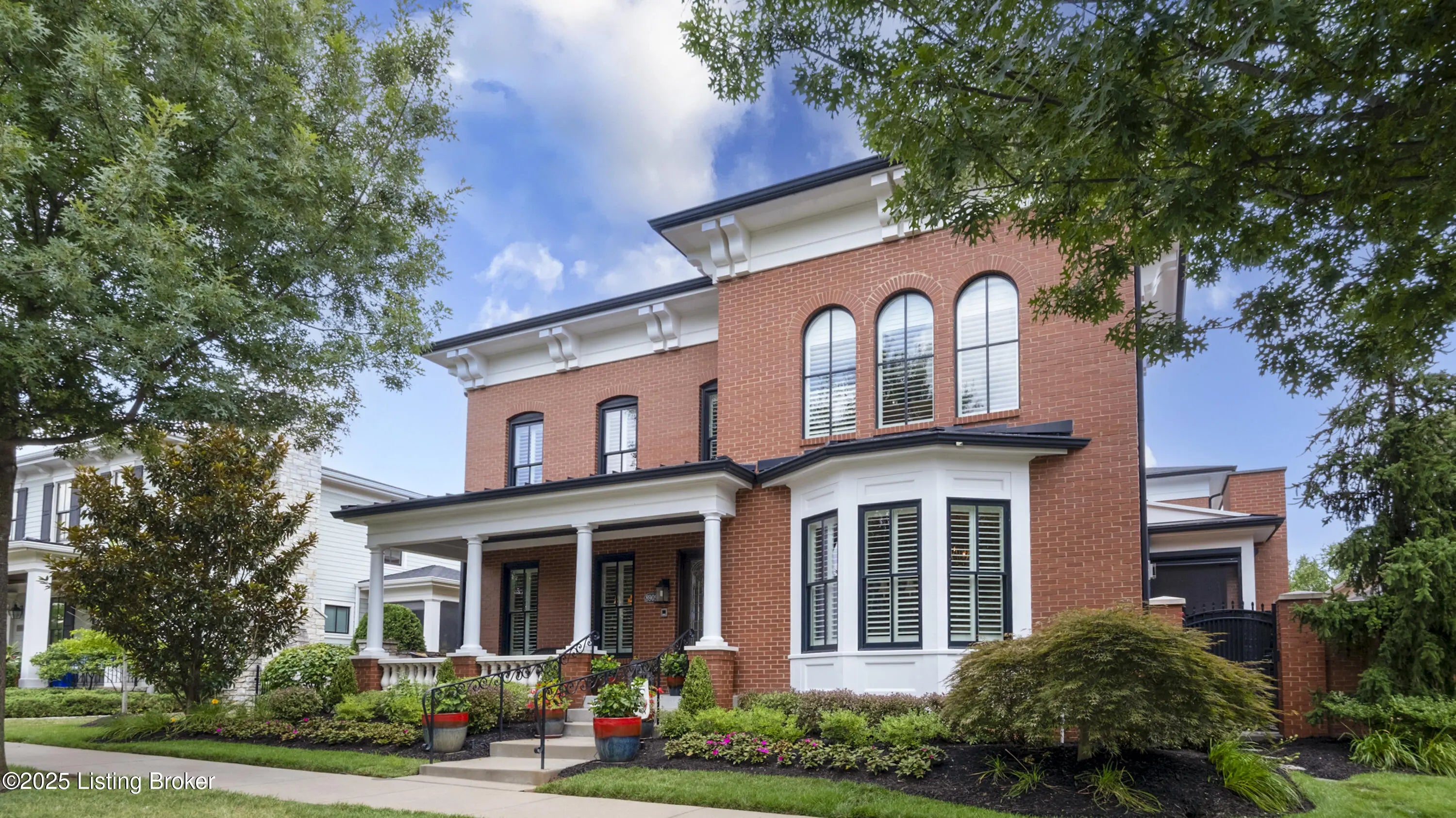 Photo of Listing #1672714