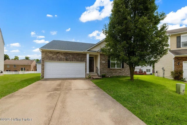 5435 Bannon Crossings Dr, Louisville