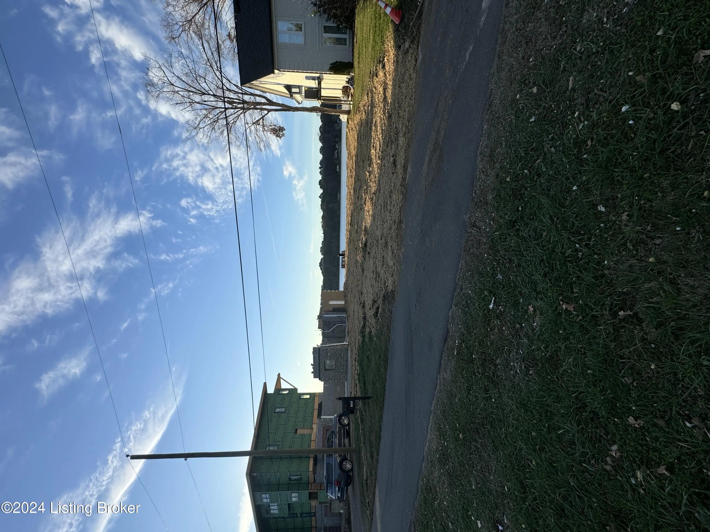 Photo of Listing #1676544