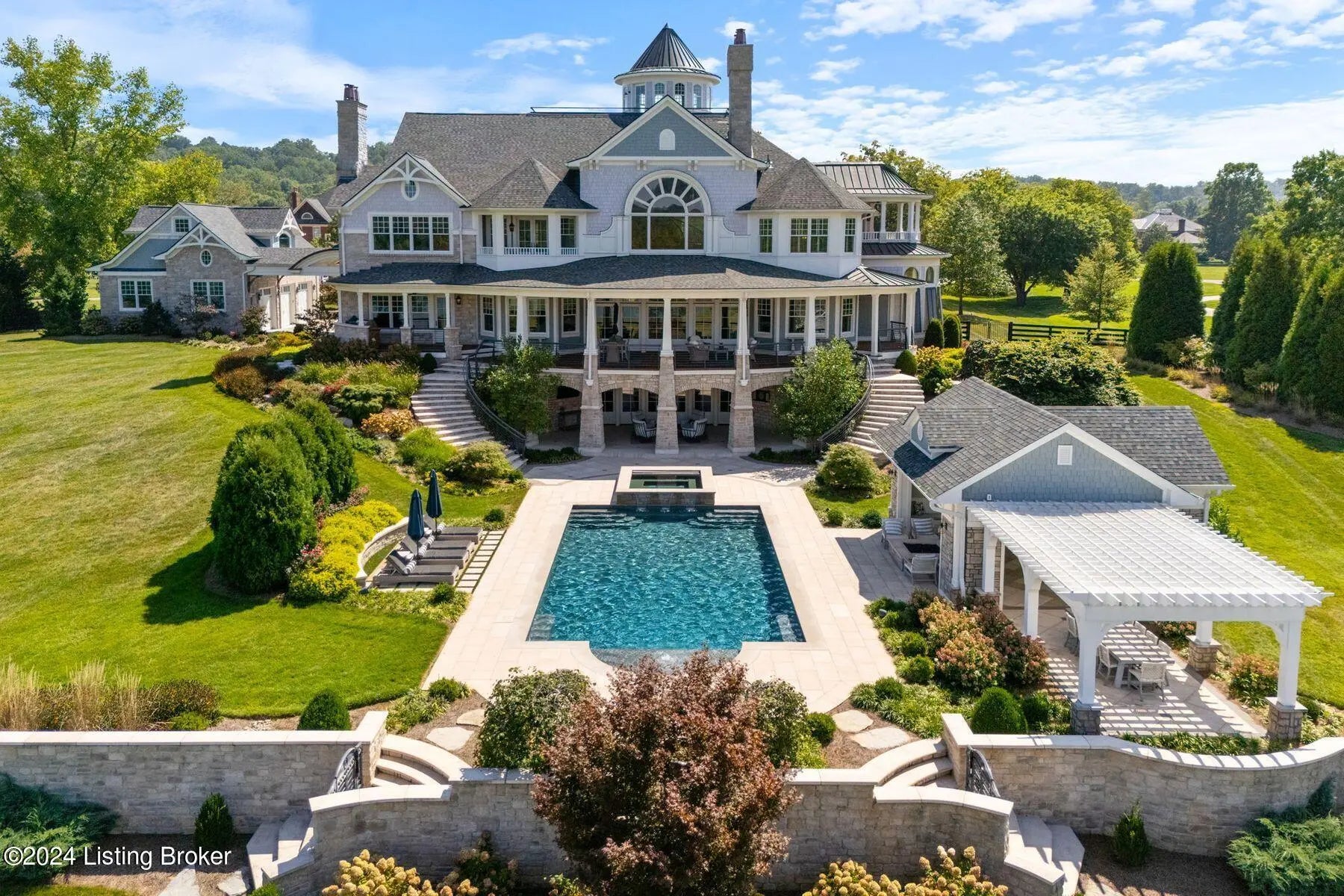 Photo of Listing #1677708