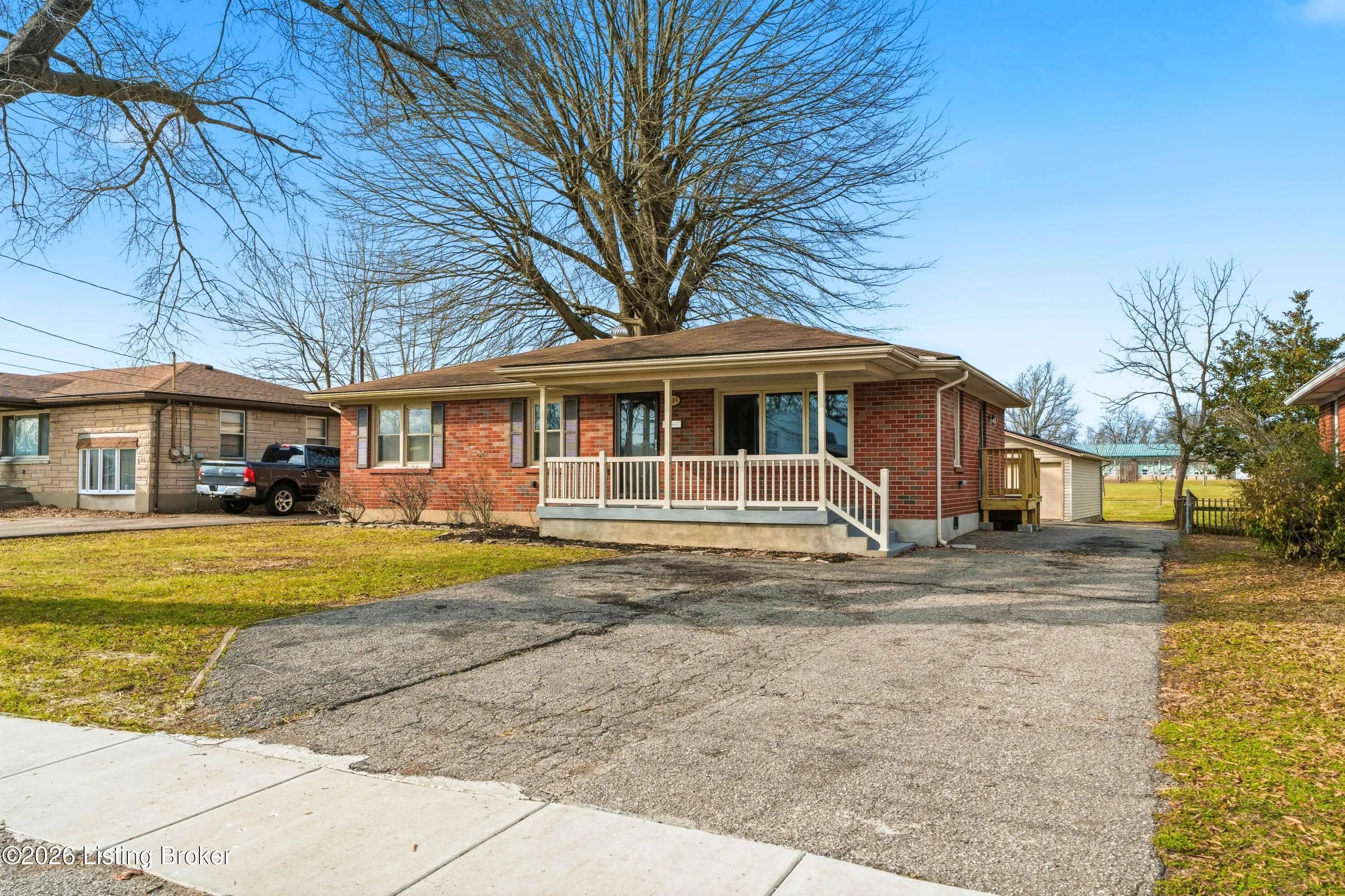 Photo of Listing #1707010