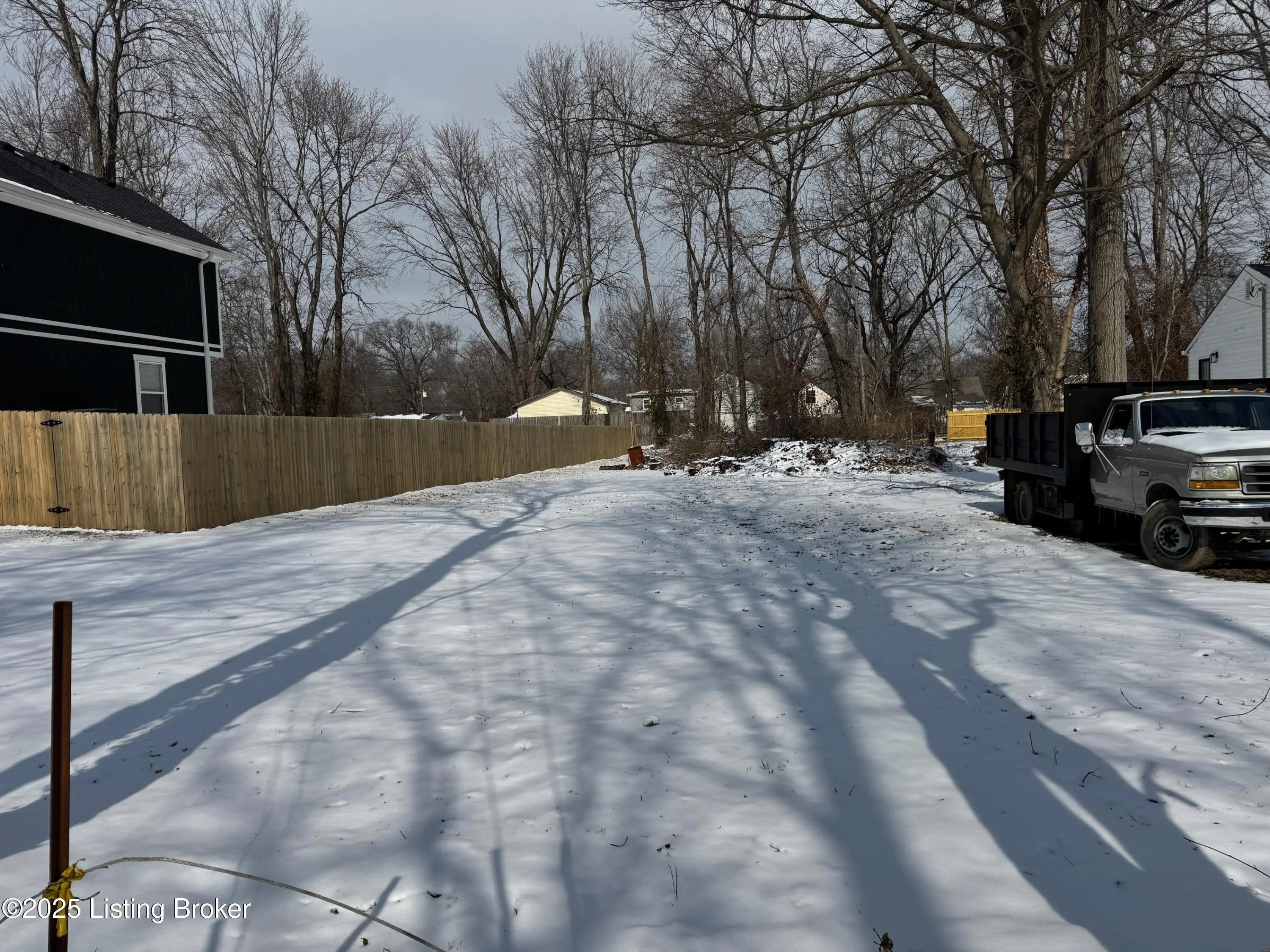 Photo of Listing #1680350