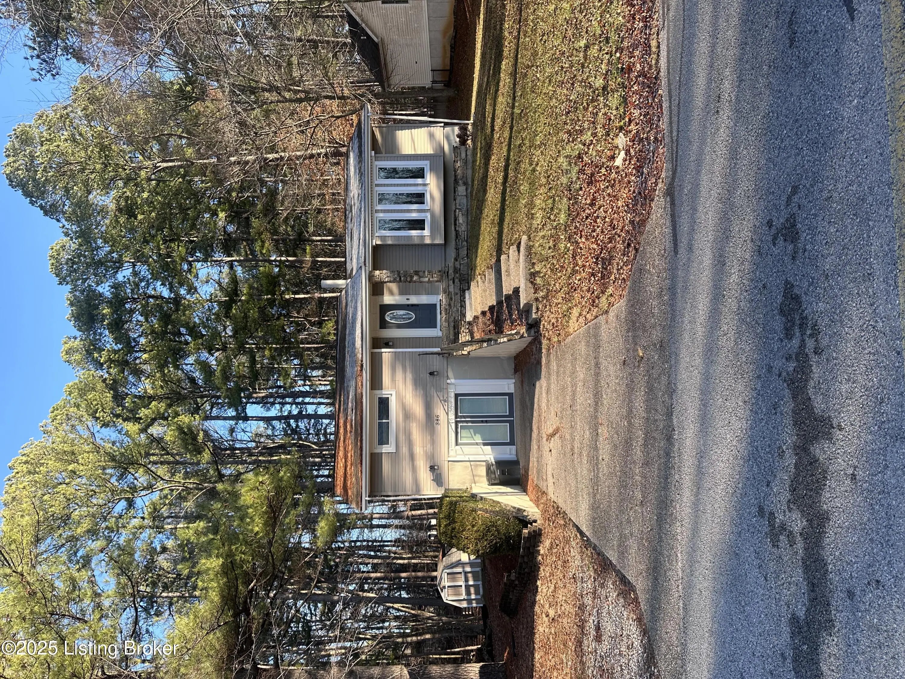 Photo of Listing #1683308