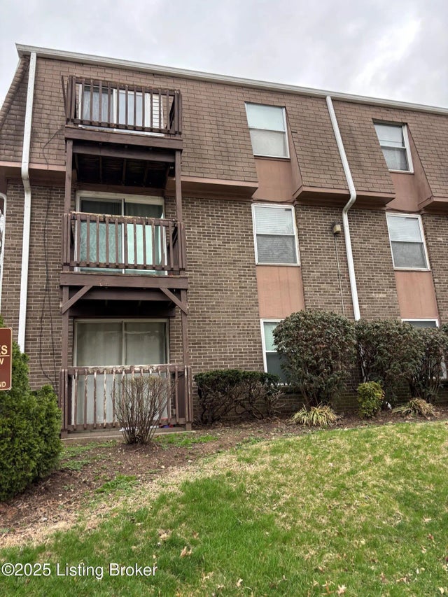 728 Zorn Ave Unit 9, Louisville