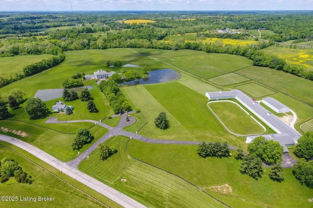 1700 Park Shore Rd, La Grange