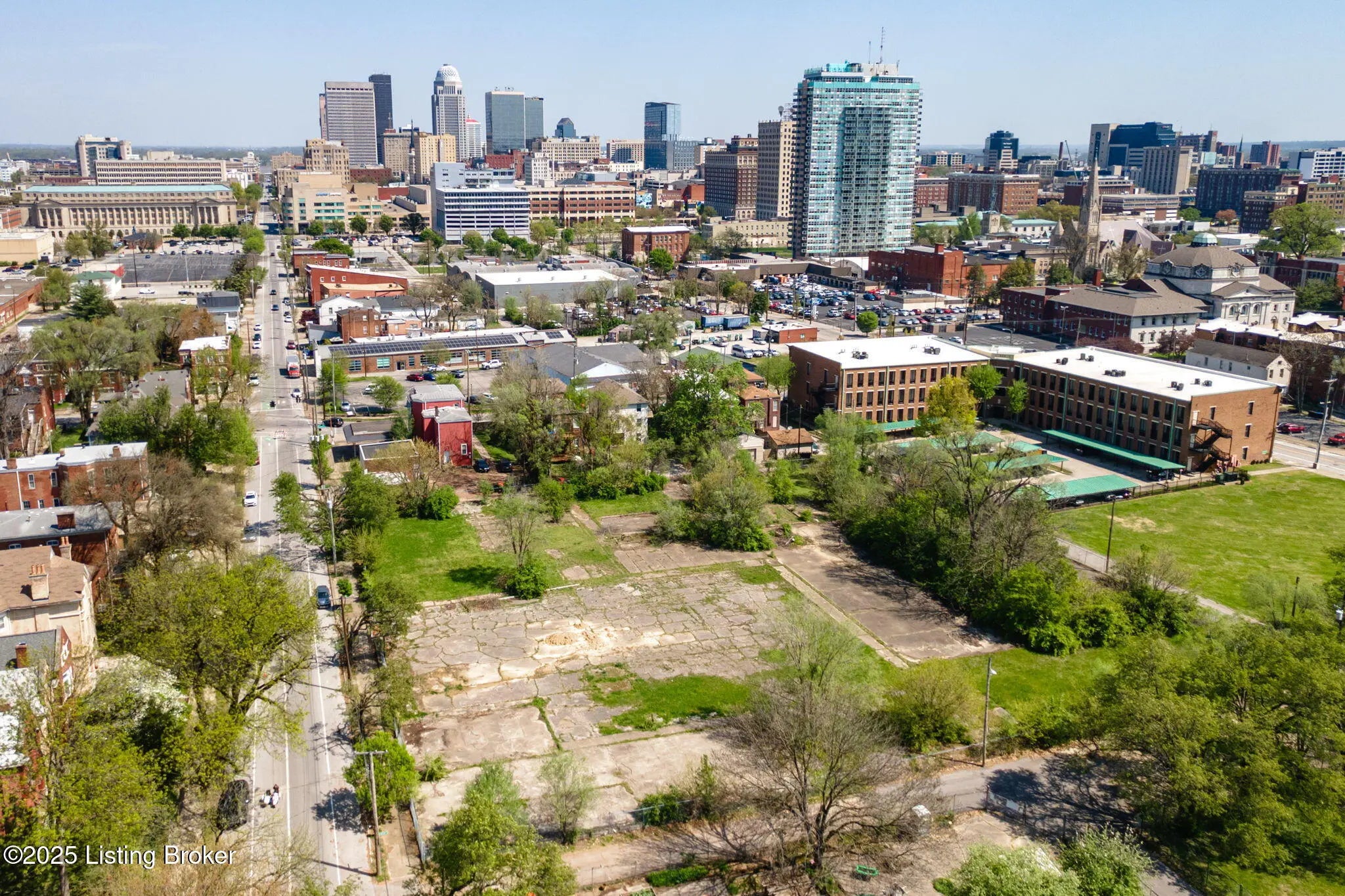 Photo of Listing #1685082