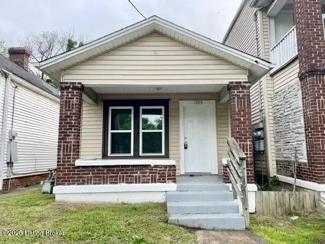 Photo of Listing #1685632