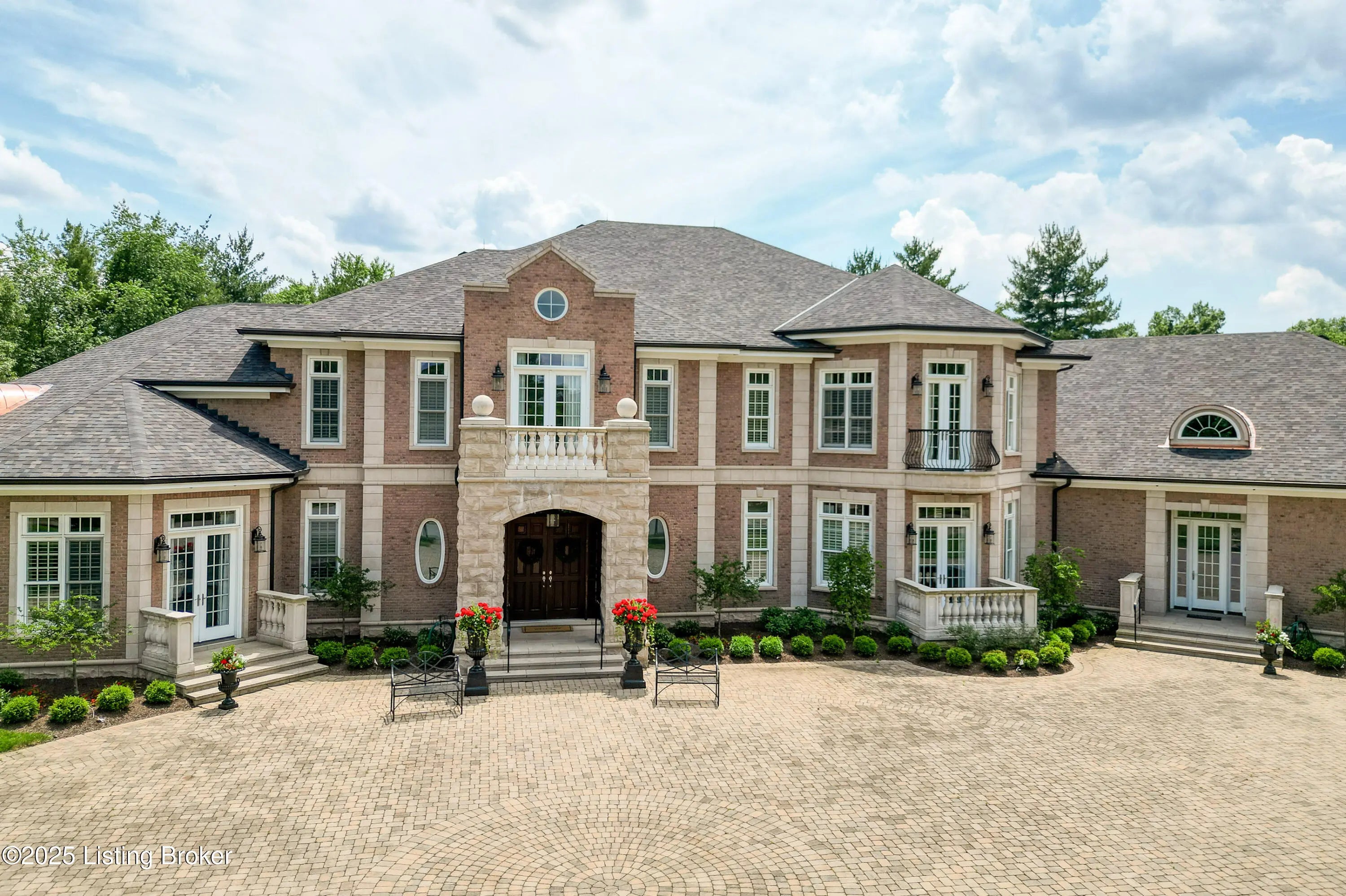 Photo of Listing #1686206