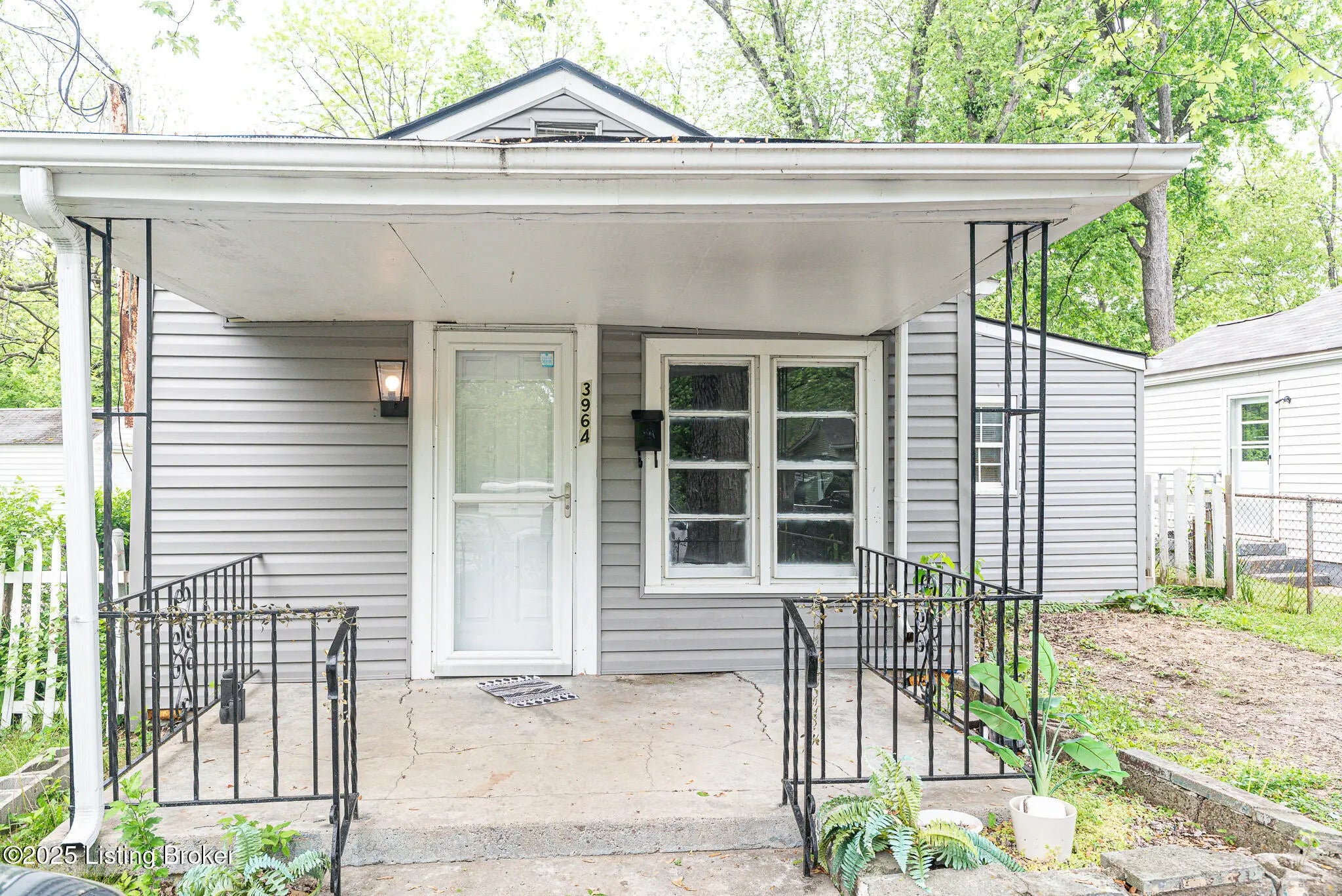 Photo of Listing #1686188