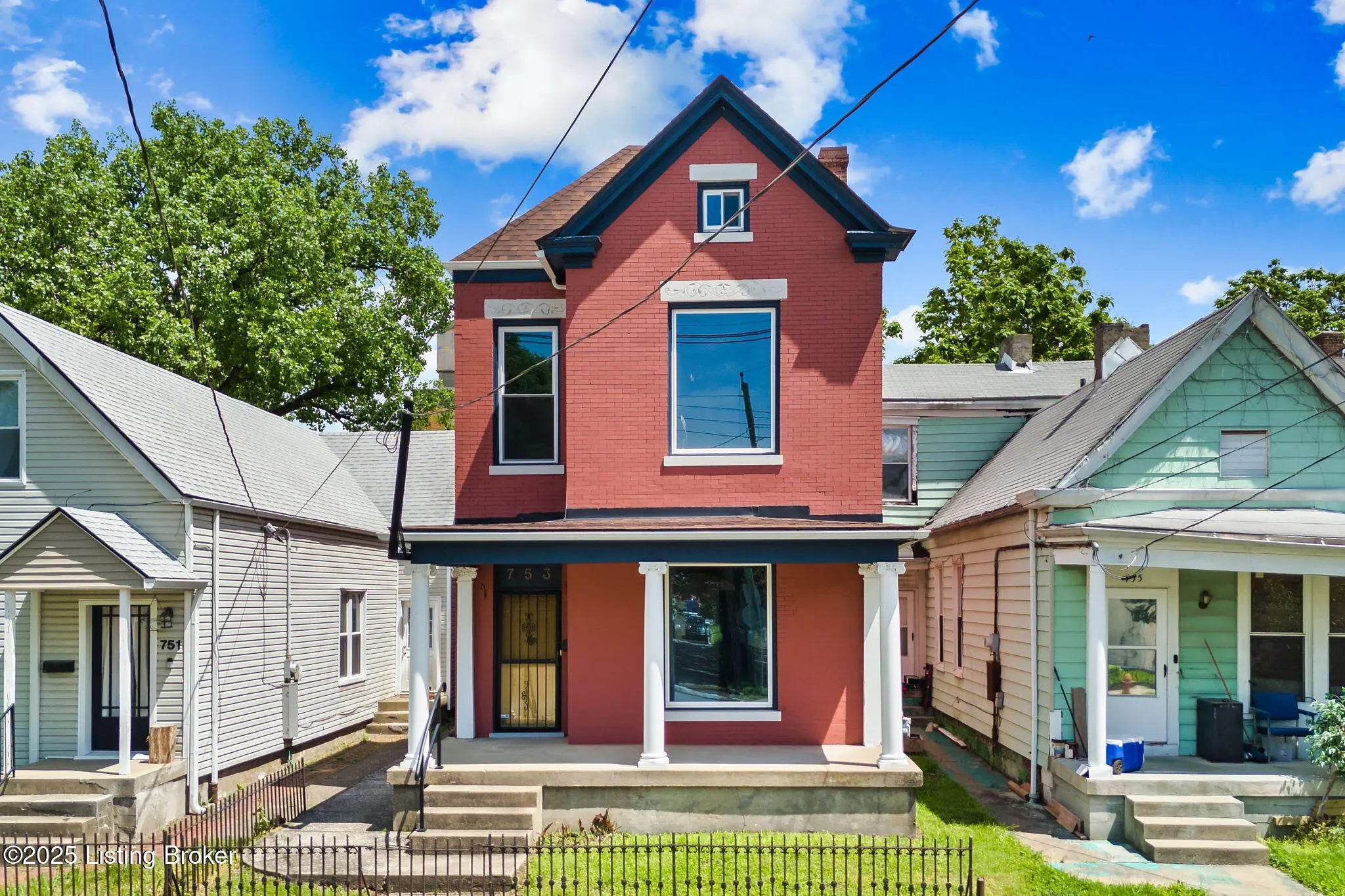 Photo of Listing #1686340