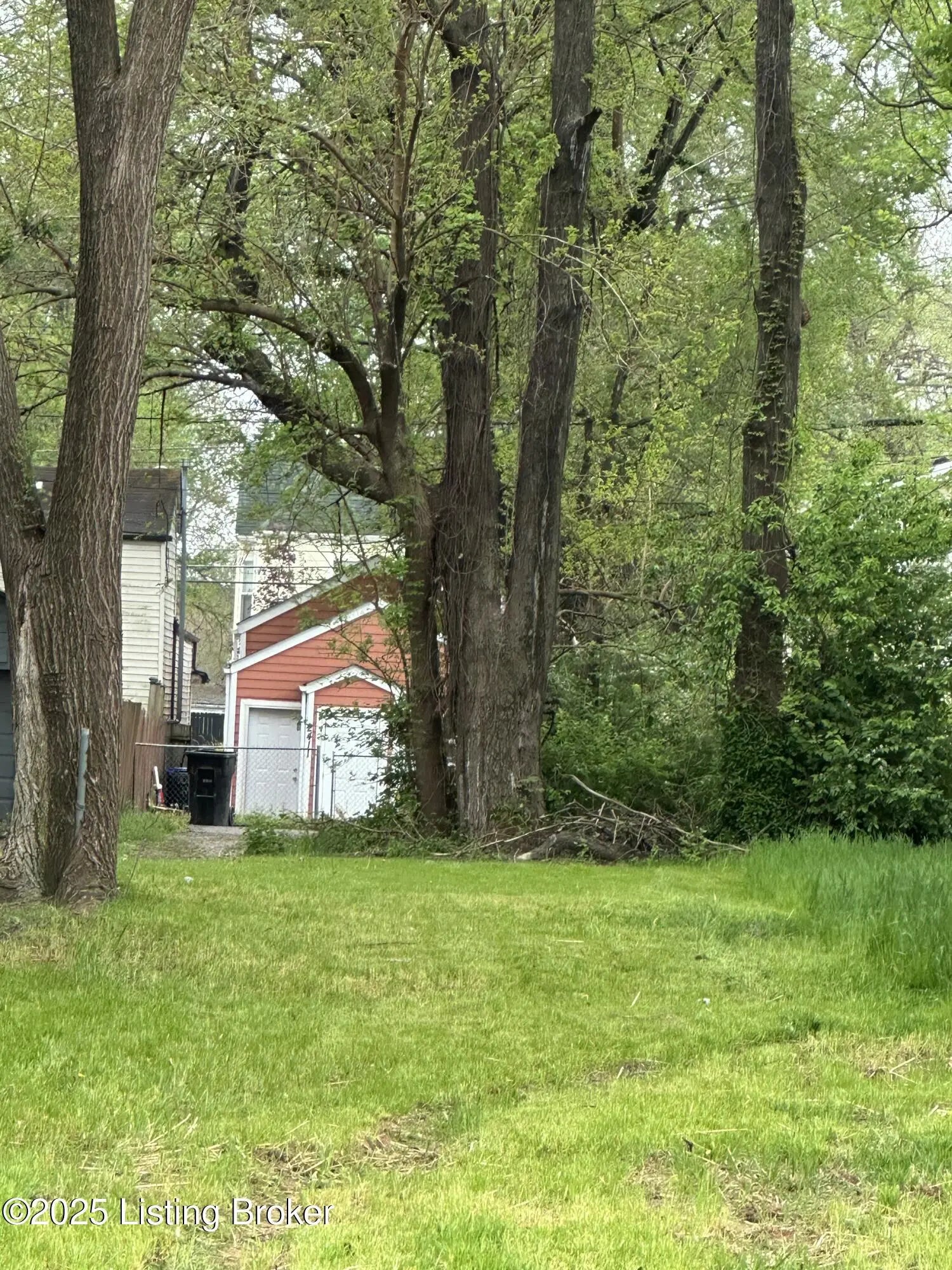 Photo of Listing #1688105