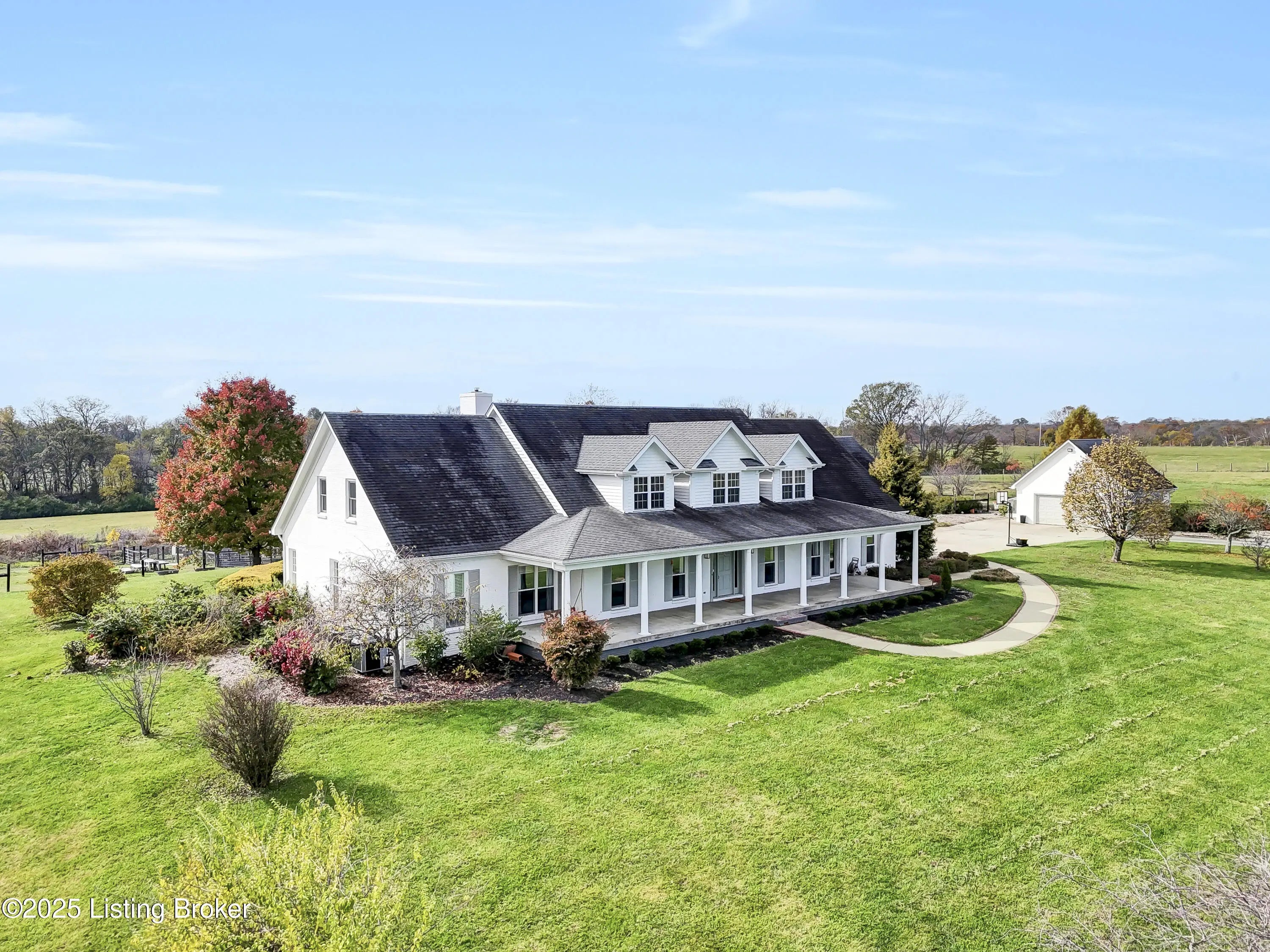 Photo of Listing #1691518