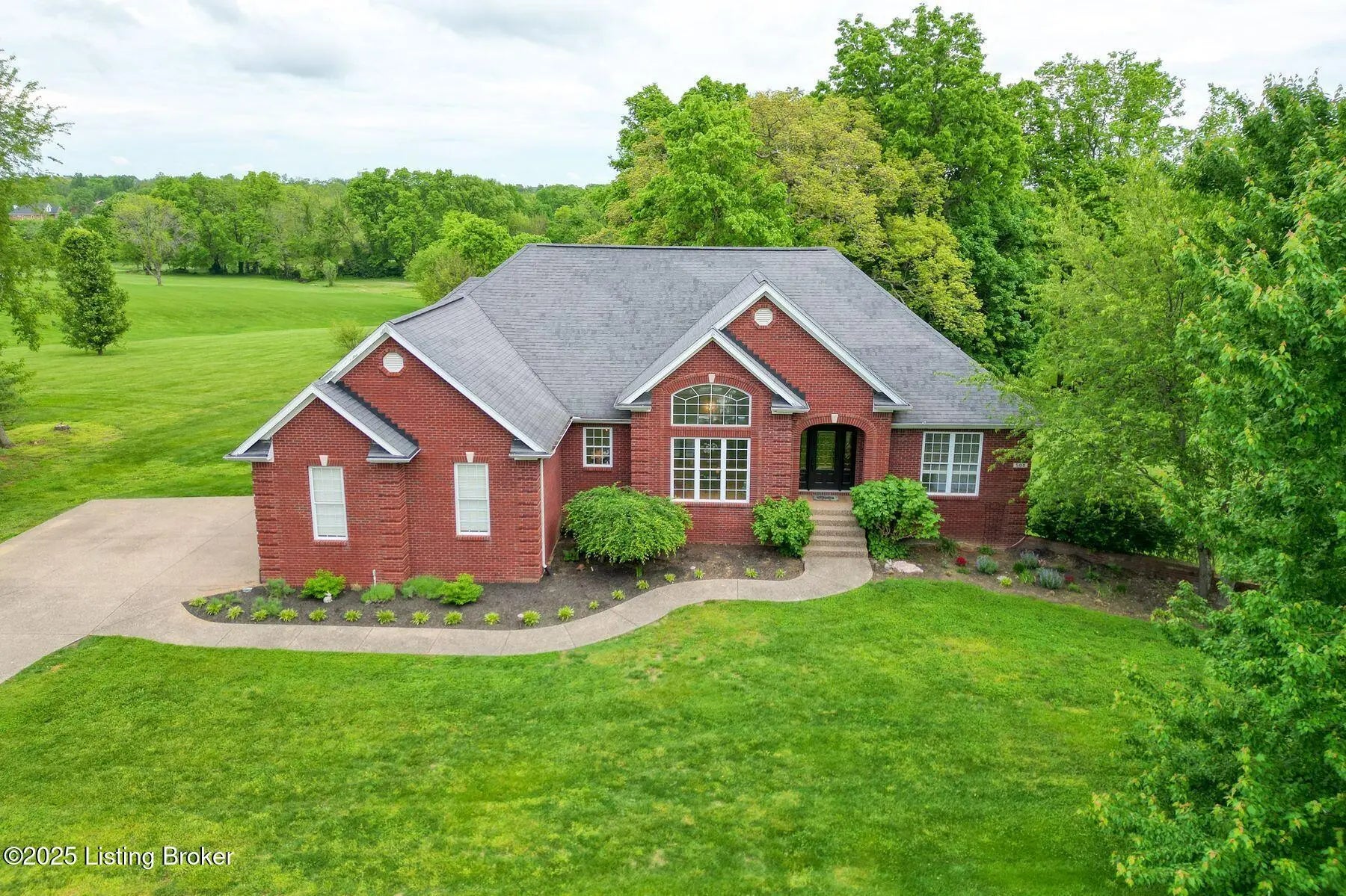 Photo of Listing #1687173