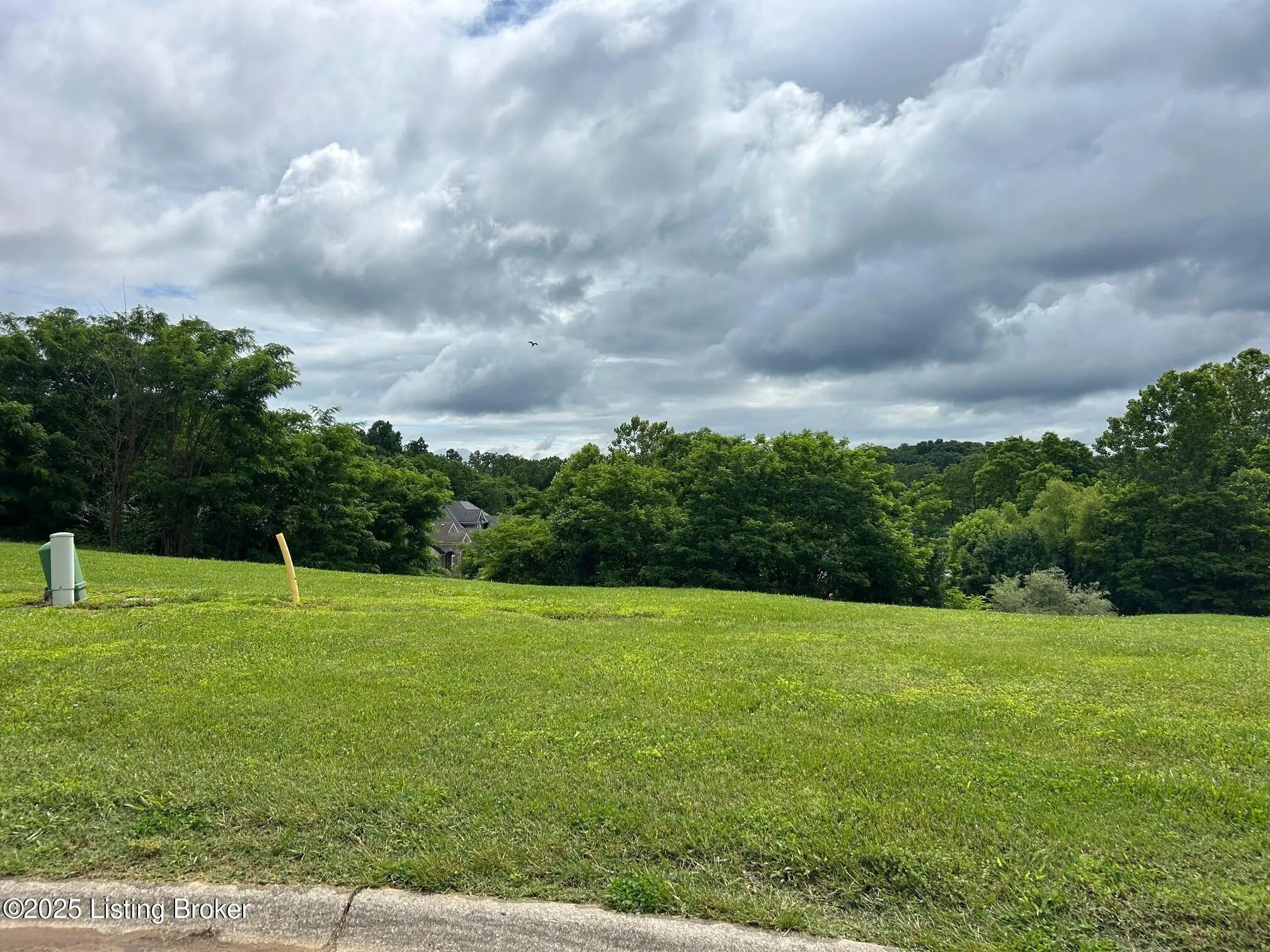 Photo of Listing #1688341