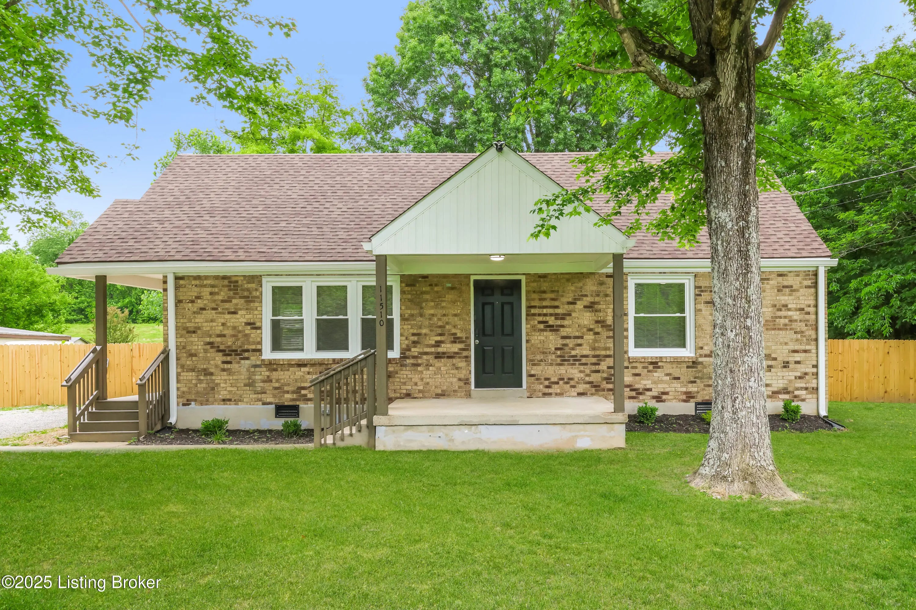 Photo of Listing #1688503