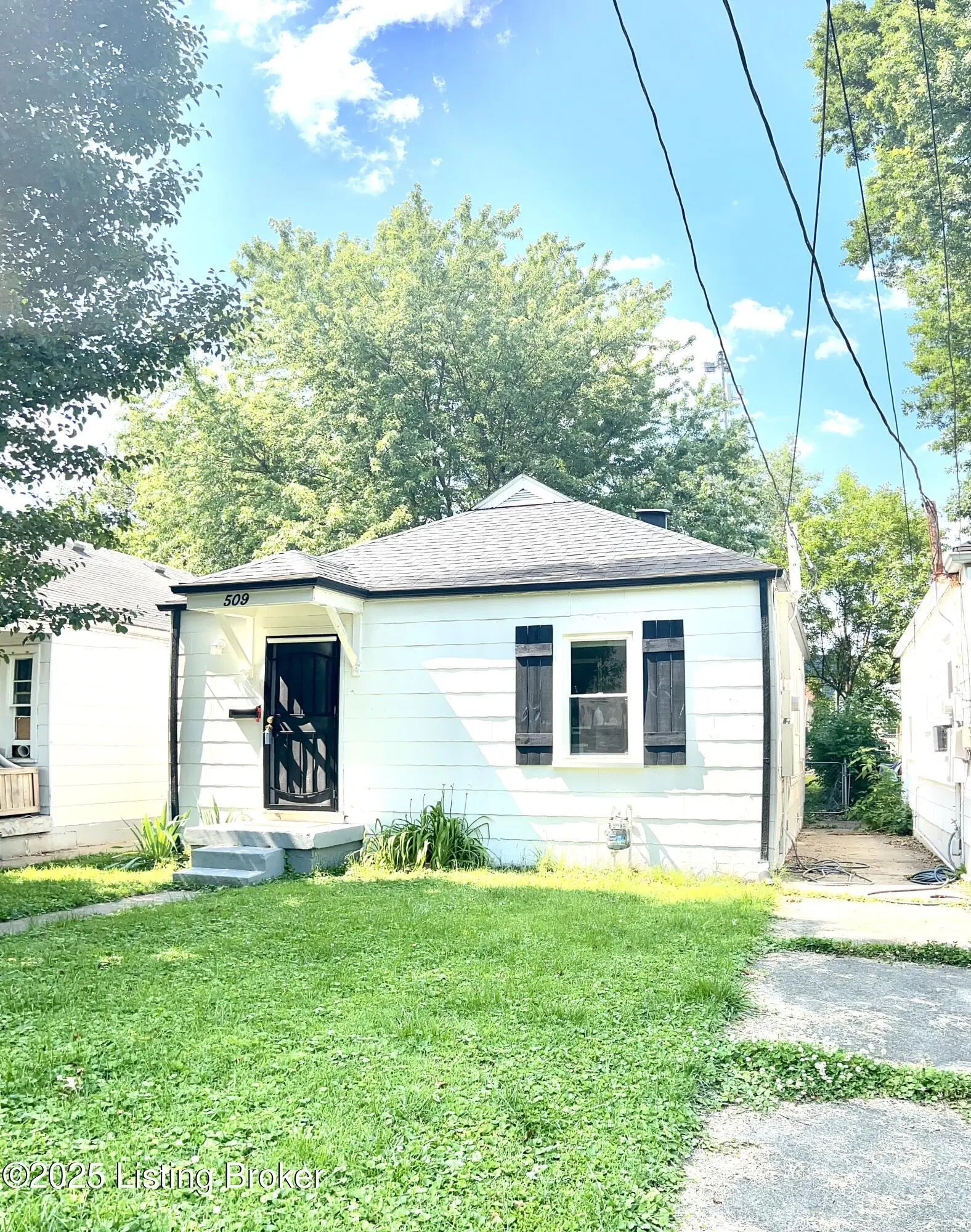 Photo of Listing #1688616