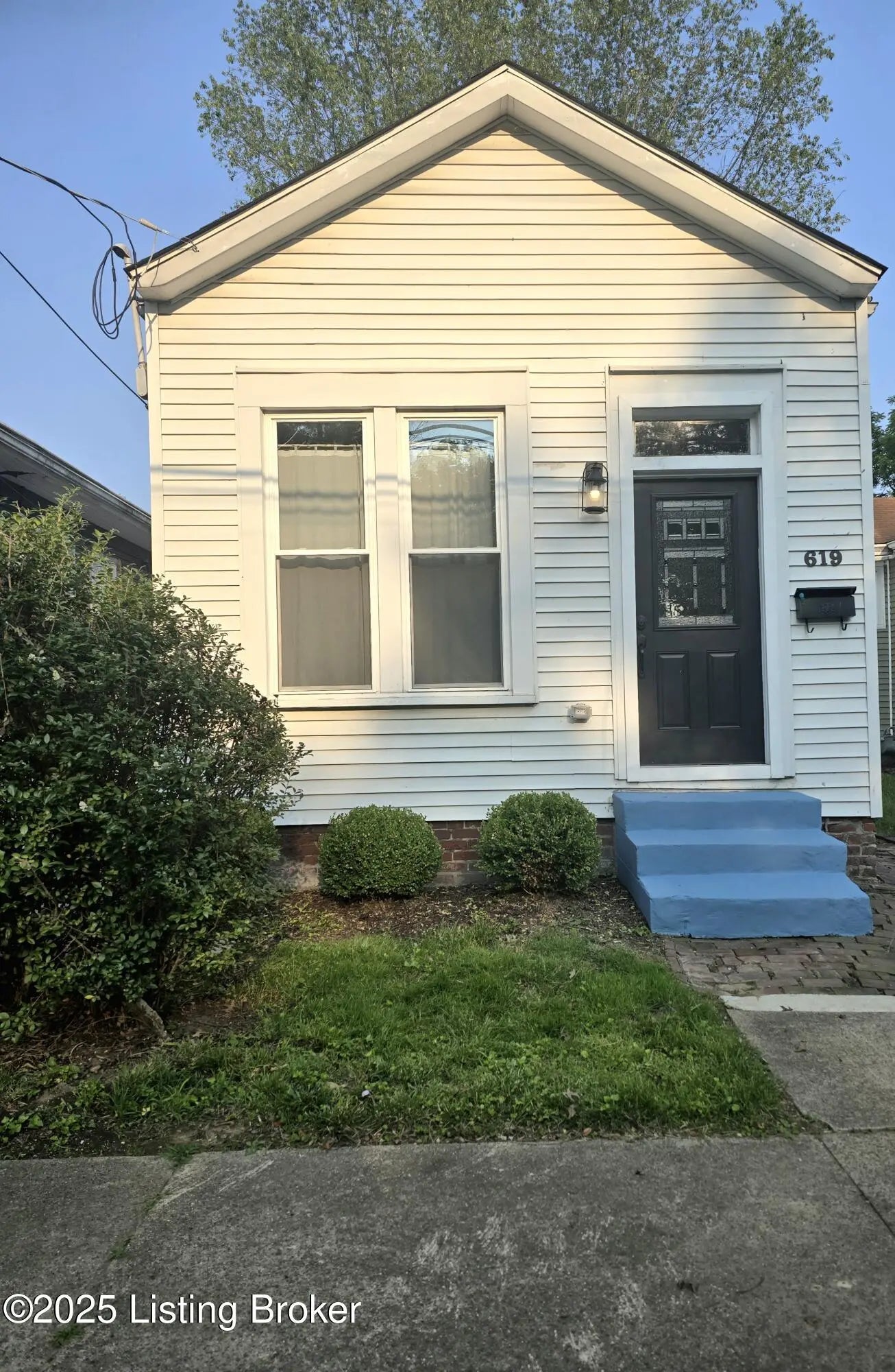 Photo of Listing #1688594