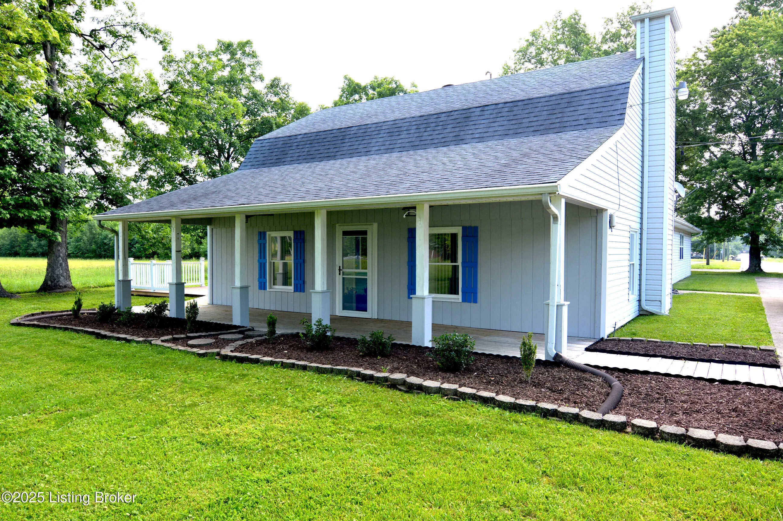 Photo of Listing #1689068