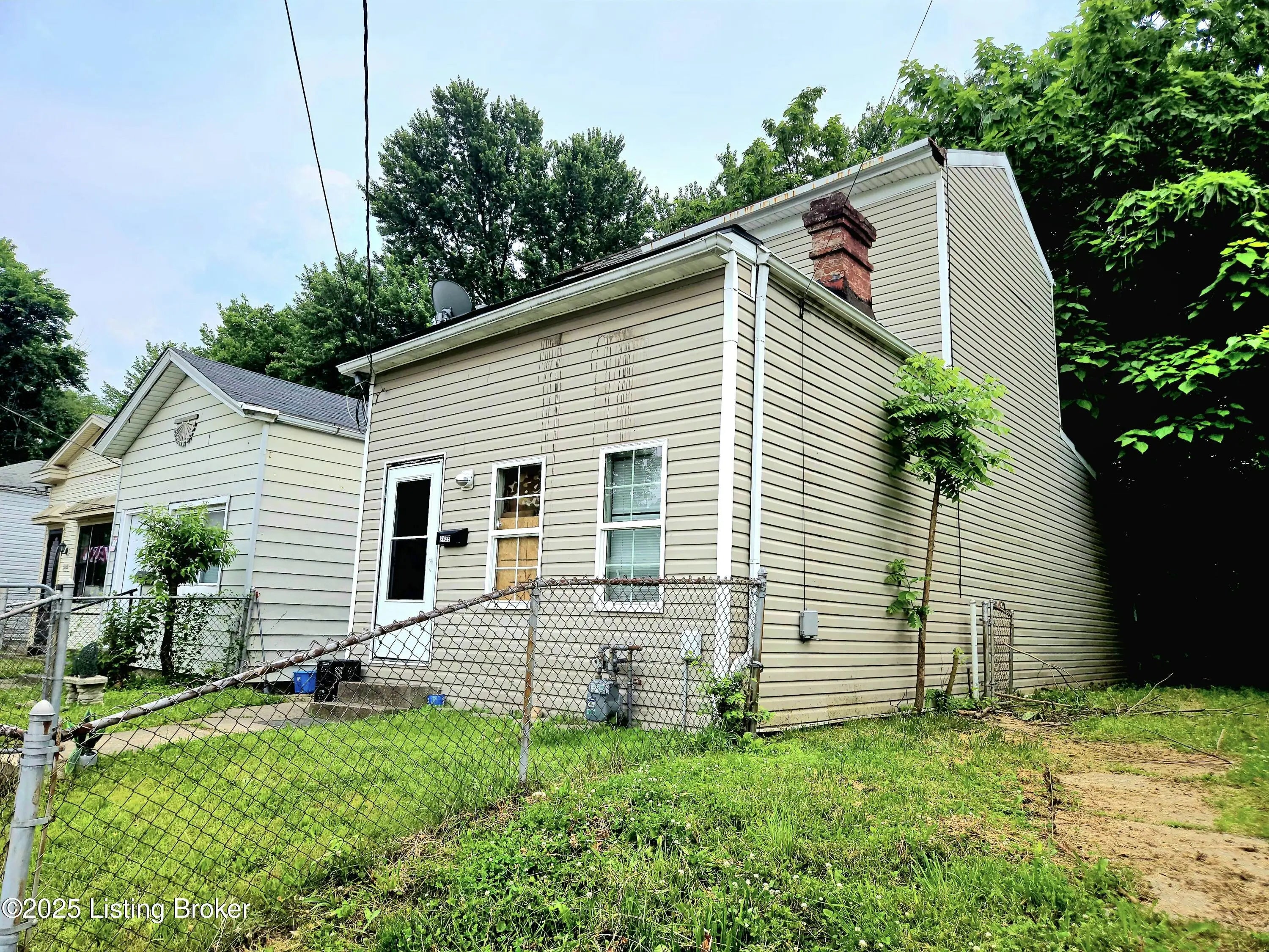 Photo of Listing #1689536