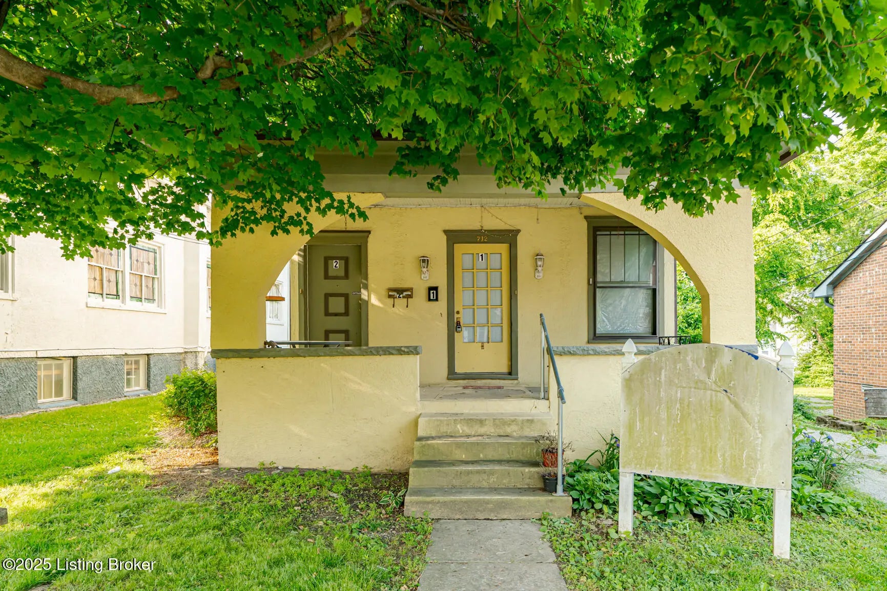 Photo of Listing #1689369