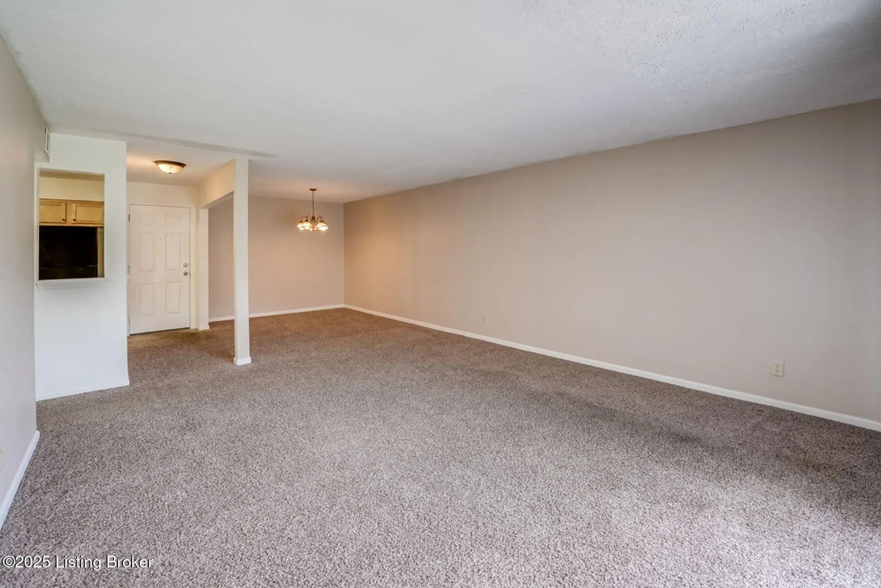 Photo of Listing #1689619