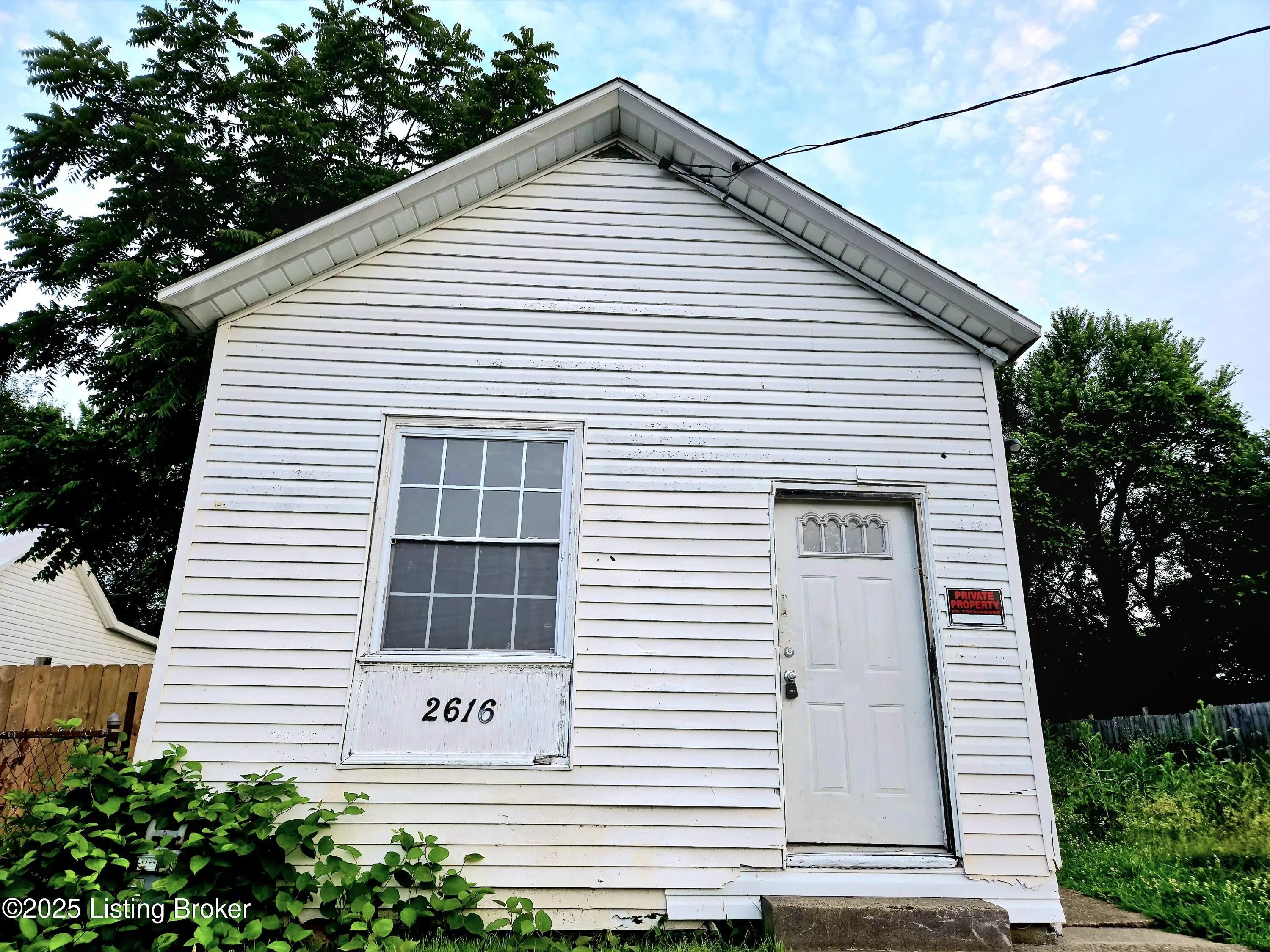 Photo of Listing #1689810