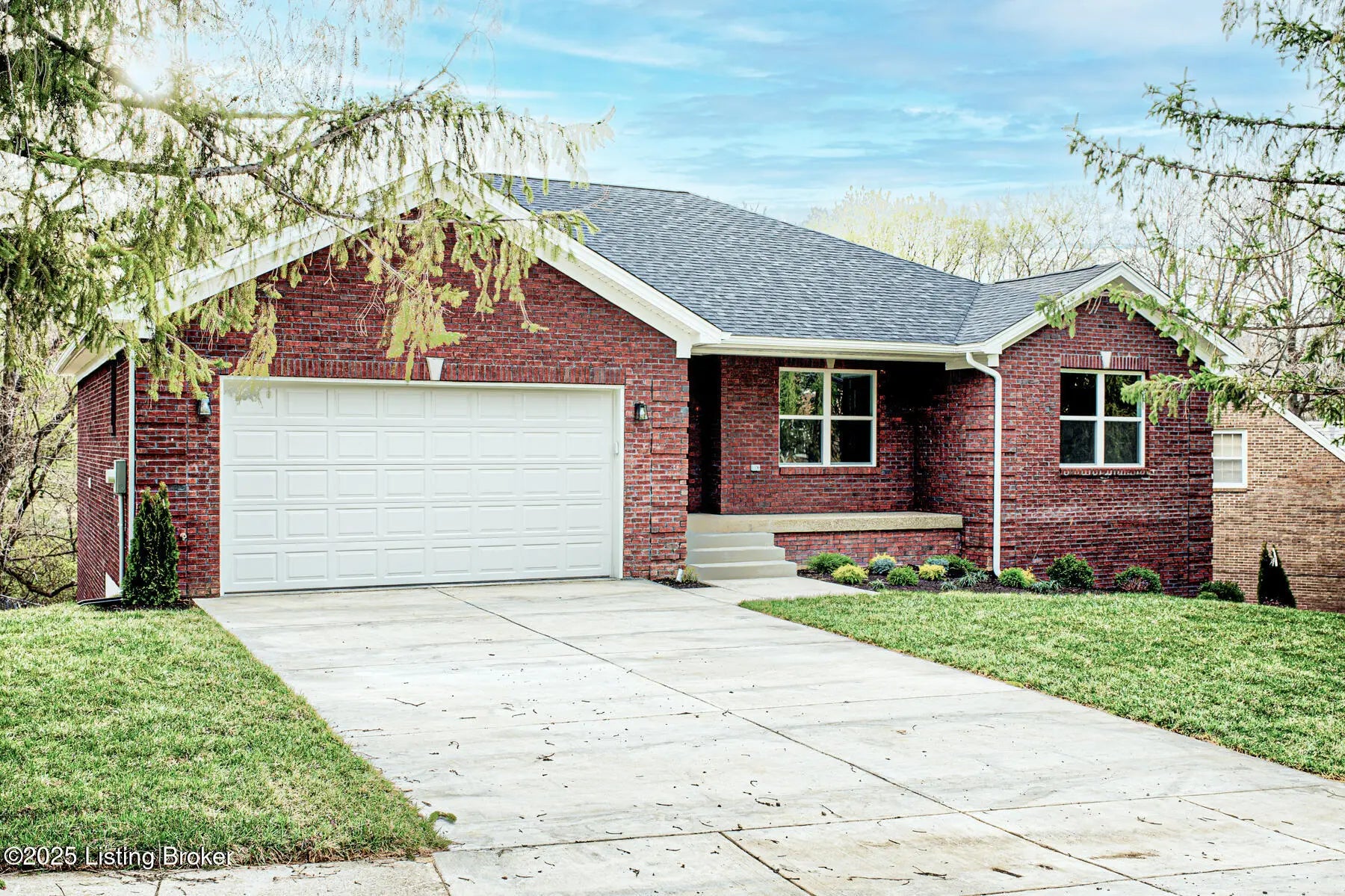 Photo of Listing #1689939