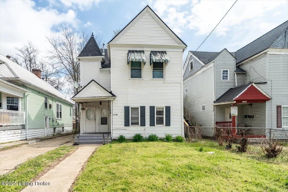 Photo of Listing #1690357